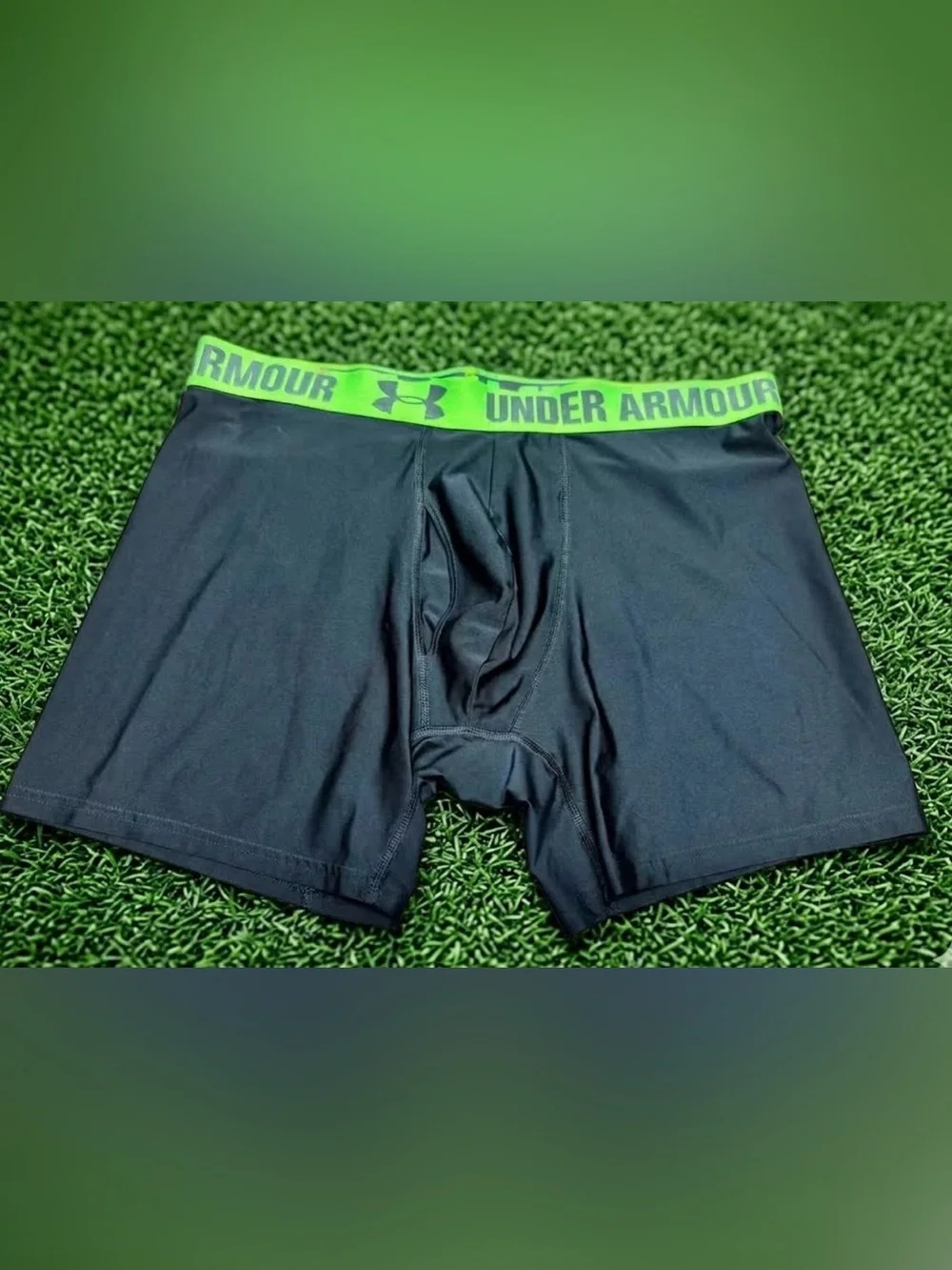 New no tags Under Armour Men's Boxer Briefs XL
